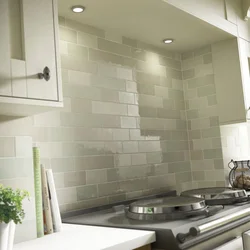 Mətbəx backsplash fotoşəkili üçün şaquli plitələr