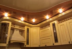 Коричневые потолки на кухне фото