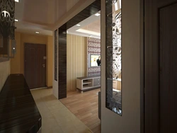 Panel evində üç otaqlı mənzilin koridorunun fotoşəkili