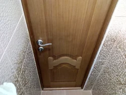 Photo of doors installed in the bathroom