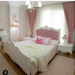Бела ружовая спальня фота