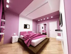 Интерьер спальни с цветной стеной