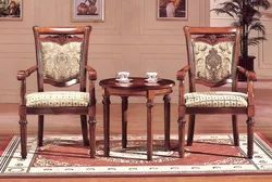 Стол с креслами для гостиной фото