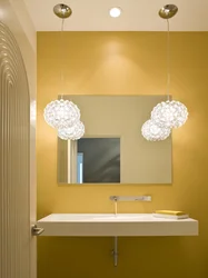 Подвесной светильник в ванной комнате фото