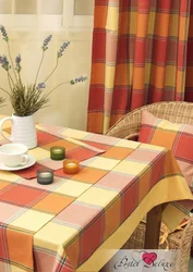 Tablecloth and curtain for the kitchen photo