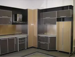 Фасады кухні ў алюмініевай рамцы фота