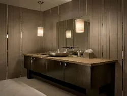 Подвесные светильники в интерьере ванной
