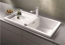 White kitchen sink design