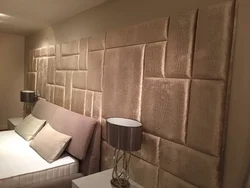 Мягкая стена в интерьере гостиной