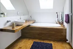 Дызайн ванны з драўлянай стальніцай