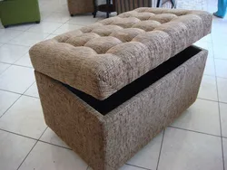 Do-it-yourself ottoman for the hallway made of wood photo
