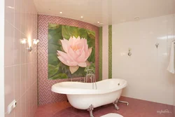 Bath Design With Tulips