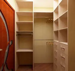 Storage room in the hallway design