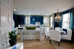 Дызайн кухні гасцінай у блакітных танах