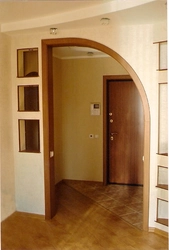 Photo of plasterboard arches in the hallway of an apartment