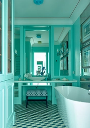 Sea ​​Green Bath Interior