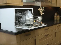 Посудомоечная машина настольная в интерьере кухни