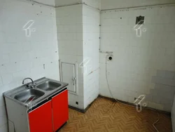 Мусоропровод на кухне в сталинке фото