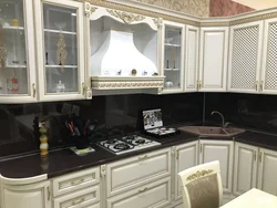 Kirgu photos of inexpensive kitchens