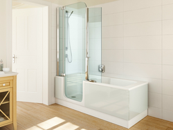 Bathtub With Doors Photo